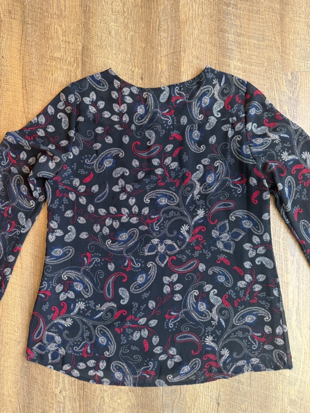 Sanctuary Women’s Black Red Blue White Paisley Long-Sleeve Blouse Size Medium - Picture 13 of 14